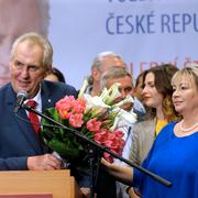 Milos Zeman håller tacktal i dag.