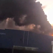 Bild från en video som sprids på sociala medier och som sägs visa torsdagens drönarattack mot Yandex datacenter i regionen Ryazan.