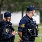 Polis på platsen den 13 juni 2026.