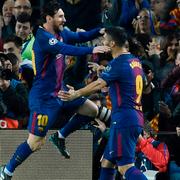 Arkivbild från 2018: Barcelonas Lionel Messi tillsammans med lagkamraten Luis Suarez under en CL-match mellan FC Barcelona och Chelsea FC. 