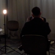 Arvin Khoshnood intervjuas av TV4:s reporter. Av säkerhetsskäl visade inte Khoshnoods ansikte i inslaget.