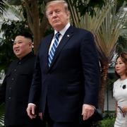 Trump och Kim i samband med mötet.