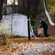 Polisens tekniker på plats. 