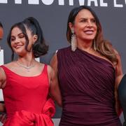 Zoe Saldana, Selena Gomez, Karla Sofía Gascon och Adriana Paz på Londonpremiären av ”Emilia Perez”.