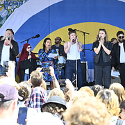 Artister anordnade konsert samtidigt som Åkesson höll tal i Almedalen.
