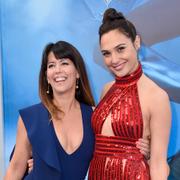 Patty Jenkins och Gal Gadot på premiären av Wonder Woman.