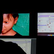Nederländsk Terre des Hommes-medlem försöker fånga pedofiler med fejkade konton.