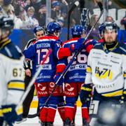 Viktor Lodin jublar under matchen