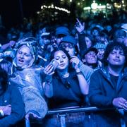 Publiken under PinkPantheress spelning på Roskilde i går. 