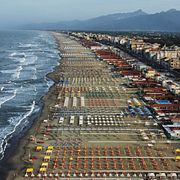 Stranden Viareggio i Italien. Bilden har inget samband med artikeln.