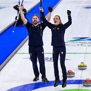 Rasmus Wranå and Isabella Wranå firade OS-gulet.