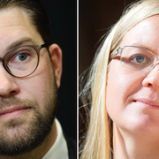 Jimmie Åkesson t.v. Julia Kronlid t.h.