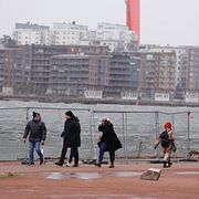 Ovädret Dave drar in över Röda Sten i Göteborg under söndagen.