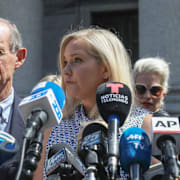 Andrew Mountbatten-Windsor/Virginia Giuffre.