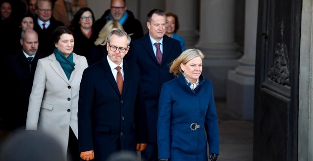 Magdalena Andersson tillsammans med sina ministrar.  Pontus Lundahl/TT