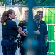 Polisinsatsen på Islands Brygge efter våldsdådet.