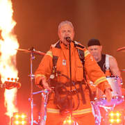 Brandsta City Släckers med bidraget "Rakt in i elden" under lördagens deltävling 2 av Melodifestivalen i Scandinavium i Göteborg. 