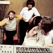 The Beatles och Yoko Ono i studion.