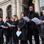 Demonstration i oktober i solidaritet med organisationen Srebrenicas mödrar.