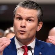 Pete Hegseth under utfrågningen. 