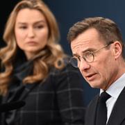 Statsminister Ulf Kristersson (M) och näringsminister Ebba Busch (KD) under pressträff om vårändringsbudgeten.