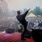 Arkivbild: Silvana Imam uppträder på Emmabodafestivalen.