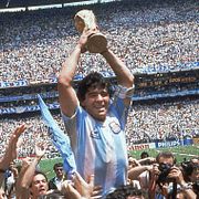 Maradona firar efter segern i VM-finalen 1986.