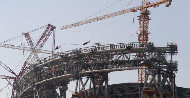 Ett fotbollsstadion under konstruktion i Qatar. Hassan Ammar / AP