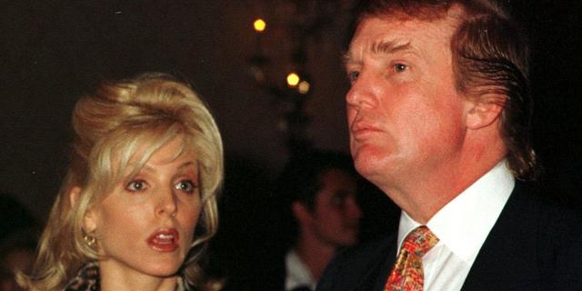 Trump med dåvarande hustrun Marla 1997.  TT NYHETSBYRÅN