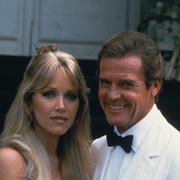 Tanya Roberts och Roger Moore på en bild från 17 augusti, 1984. 