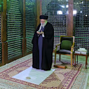 Nysläppt bild på ayatolla Ali Khamenei. 