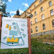 På den prestigefyllda skolan Campus Manilla går barn till näringslivstoppar, kändisar och kungligheter.