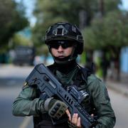 Polis i Colombia, i samband med strider mellan grupperna Farc och ELN. 