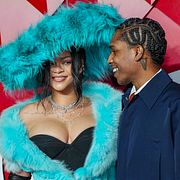 Rihanna och ASAP Rocky på Fashion Awards 2024.