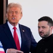 Trump i samband med att Zelenskyj anlände till Vita huset. 