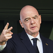 Simon Åström, Fifas Gianni Infantino