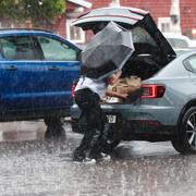 Arkivbild från ett sommarskyfall. 