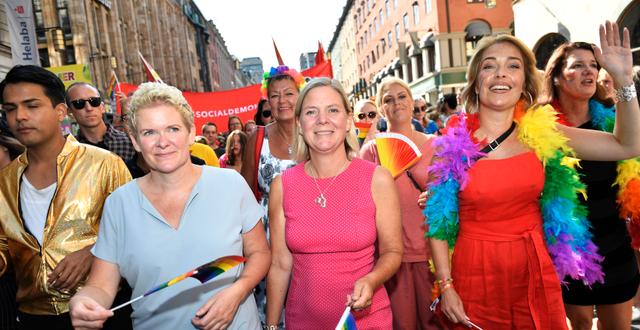 Andersson i Pridetåget 2019.  Stina Stjernkvist/TT
