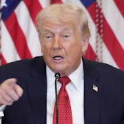 Protester vid Rådhusplatsen i Köpenhamn under lördagen mot Trumps Grönlandshot.