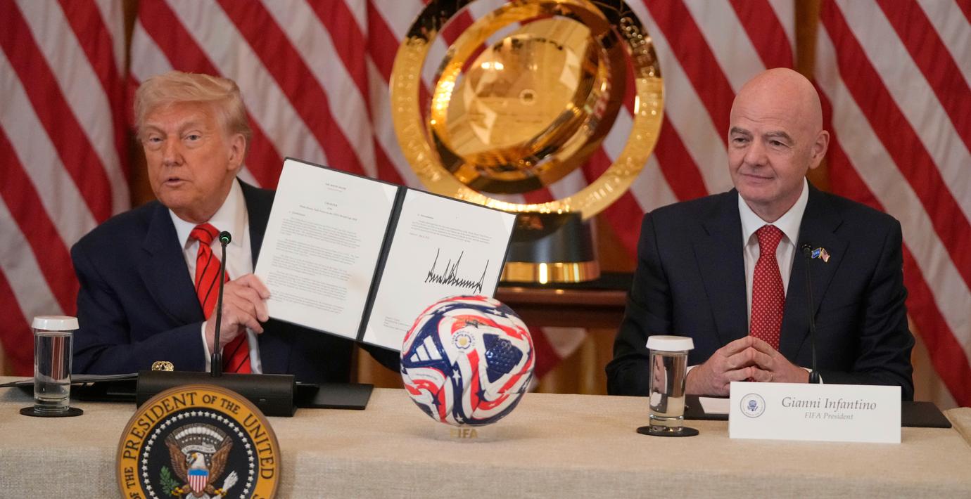 Donald Trump och Gianni Infantino under nattens möte.