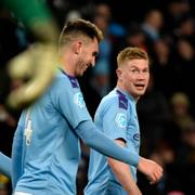 Manchester Citys Kevin de Bruyne med lagkamrater