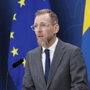 Socialminister Jakob Forssmed (KD) och kulturminister Parisa Liljestrand (M) under pressträff, arkivbild. 