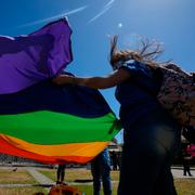 Utanför Chiles parlament har HBTQ-manifestationer ägt rum sedan i november. 