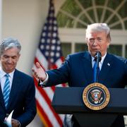 Powell och Trump. Arkivbild.