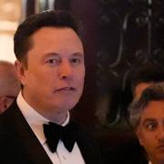 Elon Musk under en gala på Donald Trumps residens Mar-a-Lago.