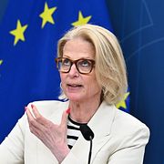 Finansminister Elisabeth Svantesson (M) presenterade en extrainsatt, uppdaterad ekonomisk prognos med anledning av Irankriget.