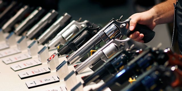 Vapenmässa i USA. John Locher / AP