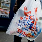 The Daily Telegraph anklagar bland annat Tesco för att ha sålt veganska färdigrätter med spår av kalkon.