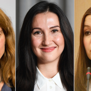 Anna Sehlin (V), Aida Hadzialic (S) och Ella Bohlin (KD). 