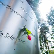 Minnesmonument över de som dödades på Utøya. 